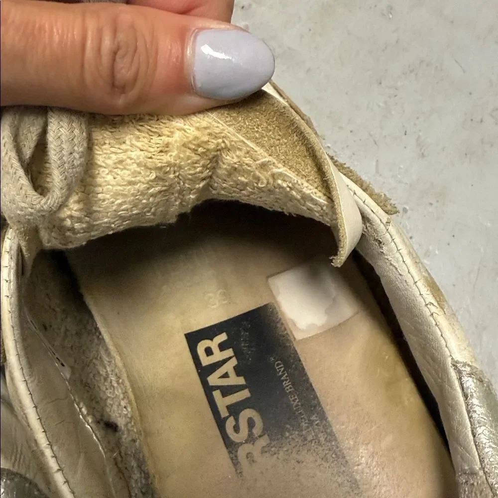 White and Gold Star Sneakers GOLDEN GOOSE Size 39 - Gold Distressed Off White